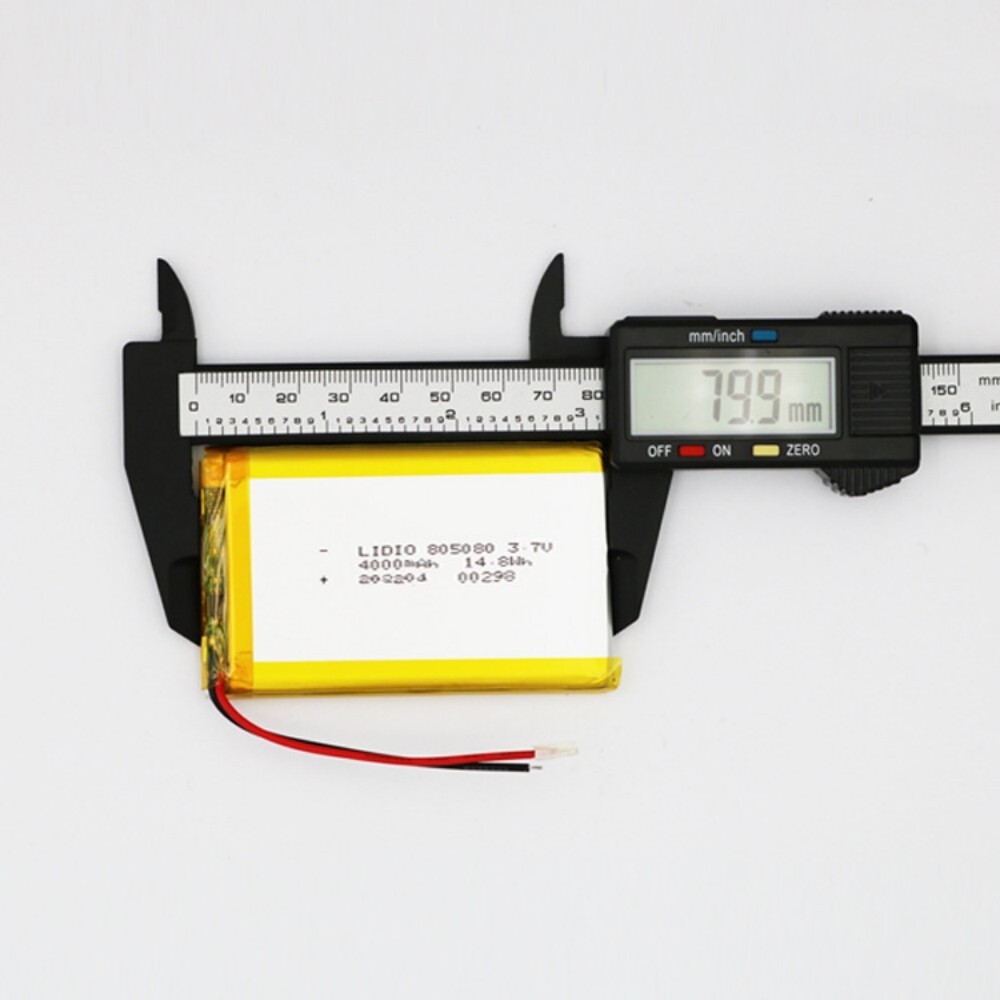 805080 battery length measurement, caliper showing 80mm, for back clip power bank and mobile power battery size confirmation